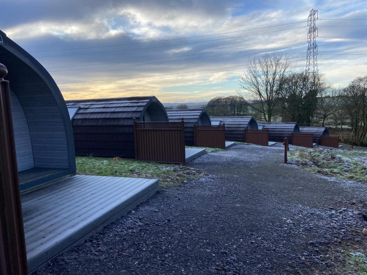 Glamping Pods Apartment Милнгайв Екстериор снимка