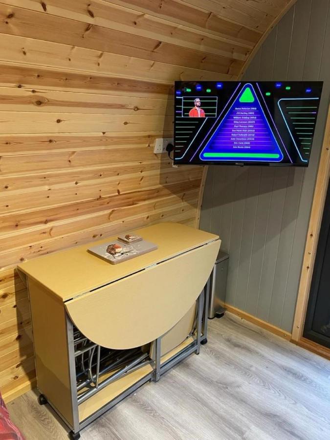 Glamping Pods Apartment Милнгайв Екстериор снимка